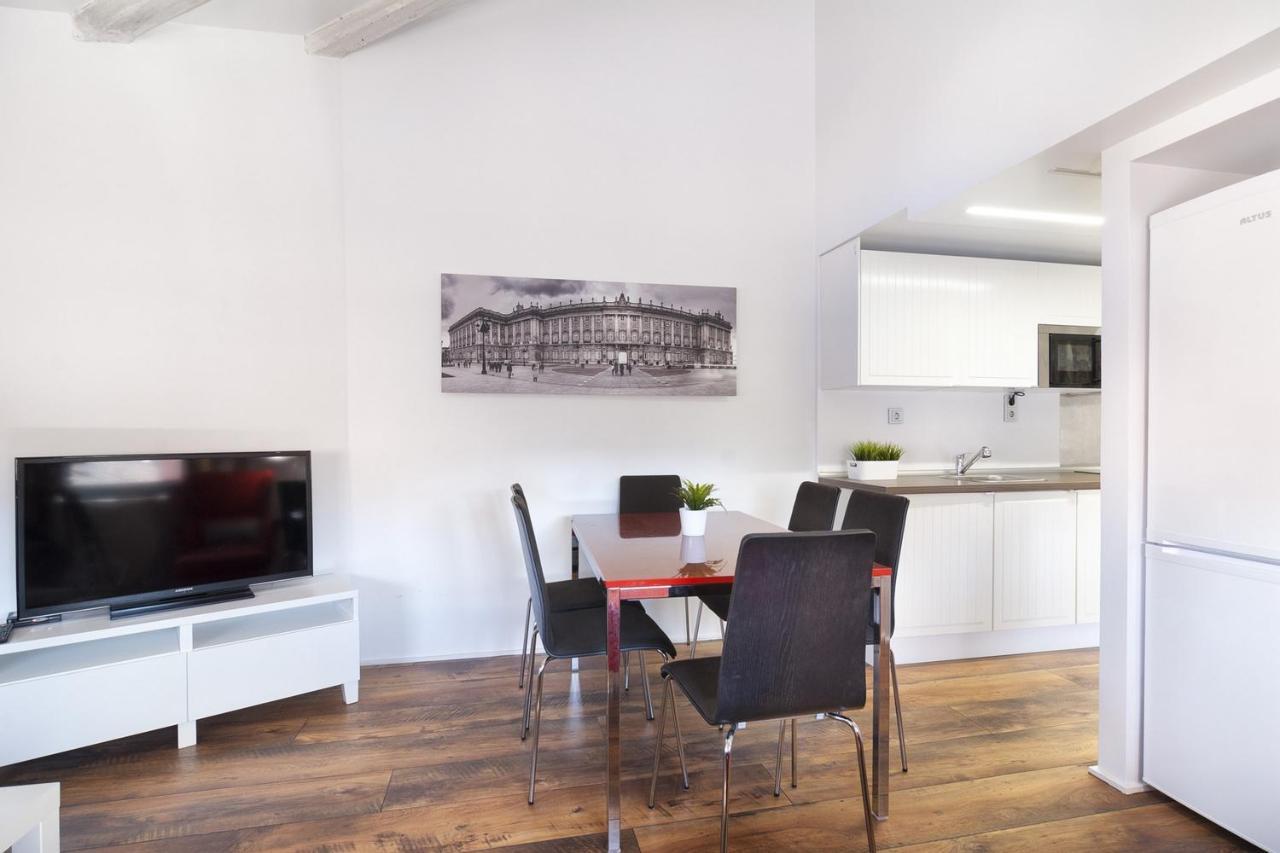 Minty Stay - Plaza Mayor 2 Bd Madrid Bagian luar foto