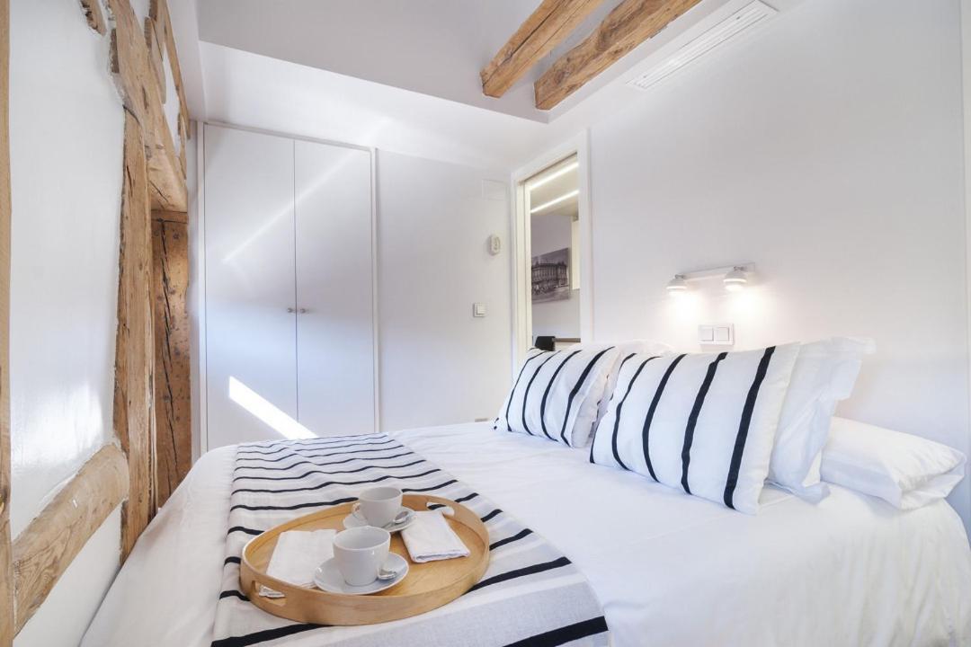 Minty Stay - Plaza Mayor 2 Bd Madrid Bagian luar foto